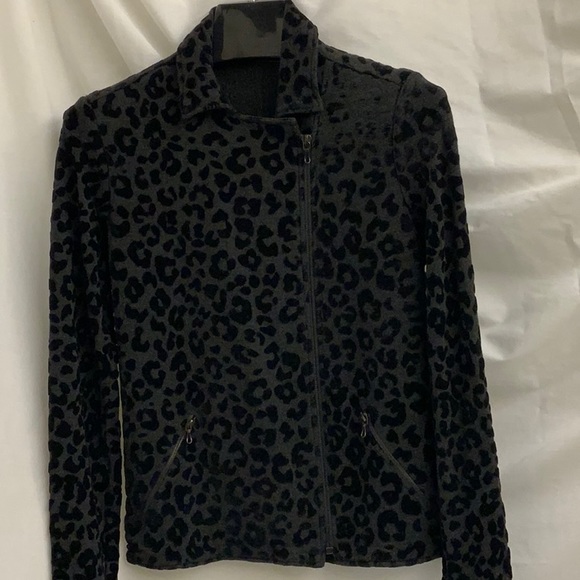 Majestic Filatures Black and Gray Leopard Stretchy Moto Jacket with Zippers (S) - Picture 7 of 7